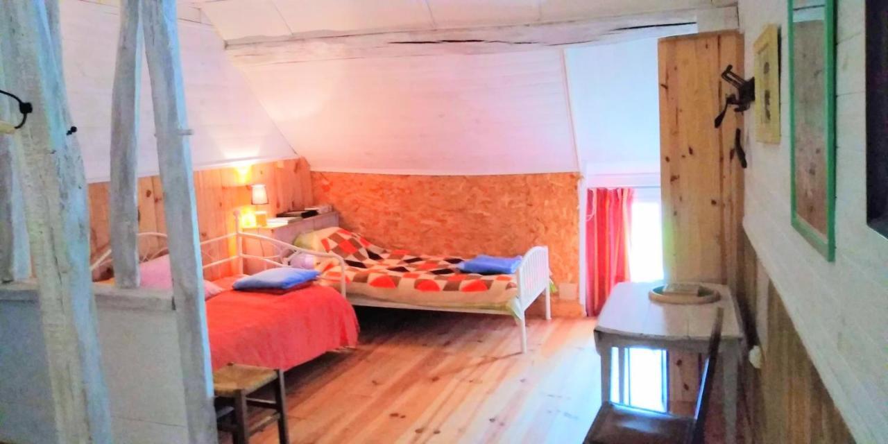 Maillot Ferme De L'Art Rural Et Populaire Bed & Breakfast エクステリア 写真