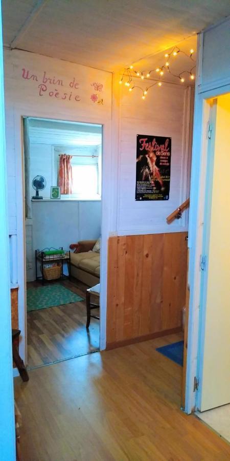 Maillot Ferme De L'Art Rural Et Populaire Bed & Breakfast エクステリア 写真